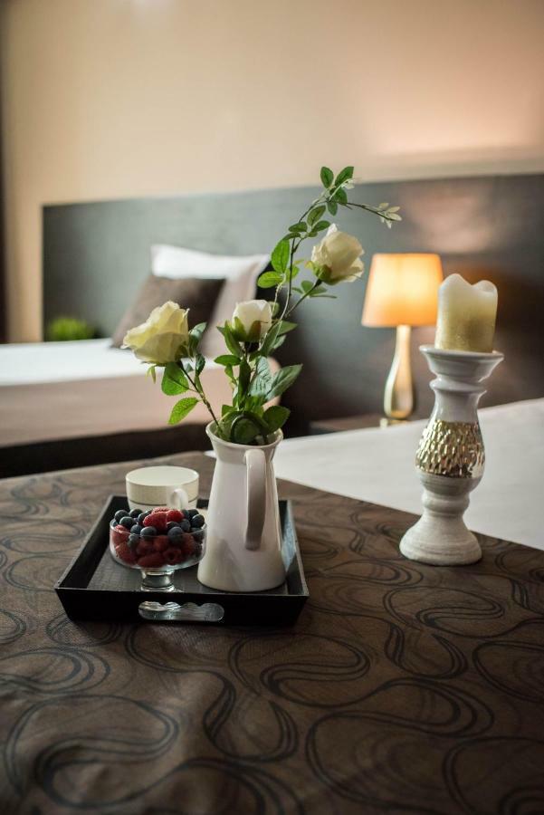 Central Plaza Hotel Pomorie Esterno foto